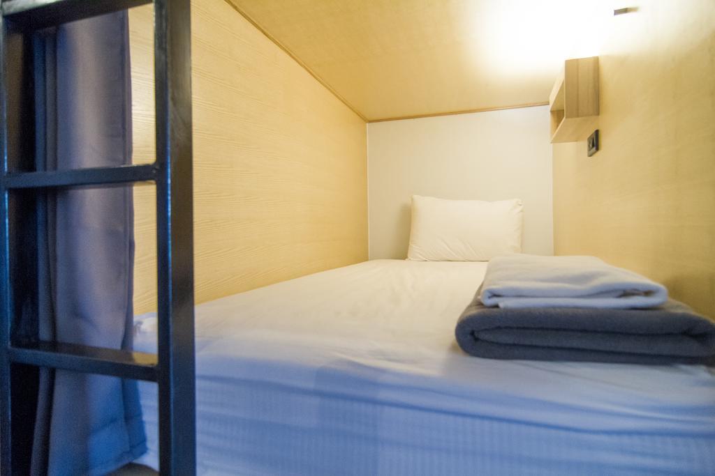 Box Poshtel